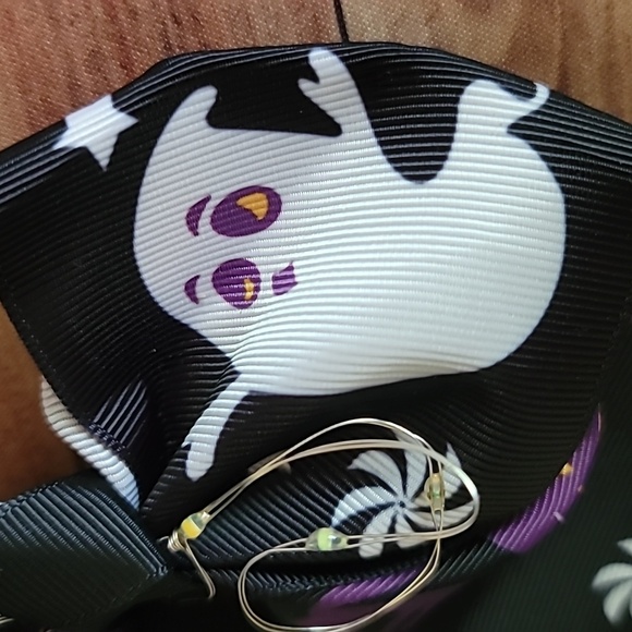 Handmade Halloween Ghost and Skull Light Up Hair Clip Bow, #2 - Picture 5 of 8